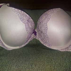 36D Victoria's Secret bra